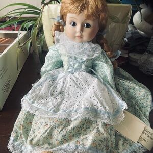 Gorham Fondest Memories “Gretel” MUSICAL Porcelain Doll Sunrise/Sunset MUST GO